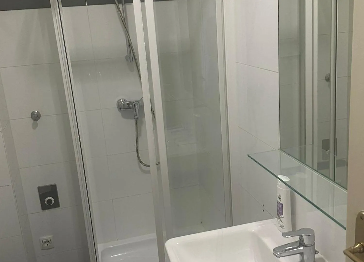 Lovely Apartment Near Vienna City Center Österrike