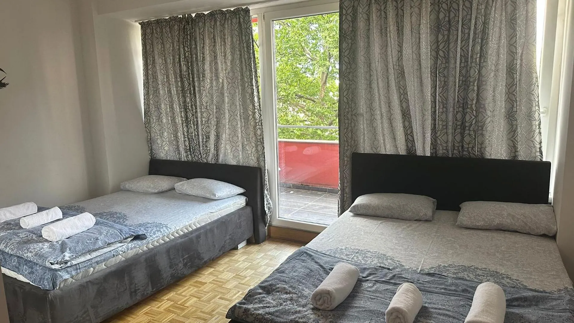 Lovely Apartment Near Vienna City Center Österrike